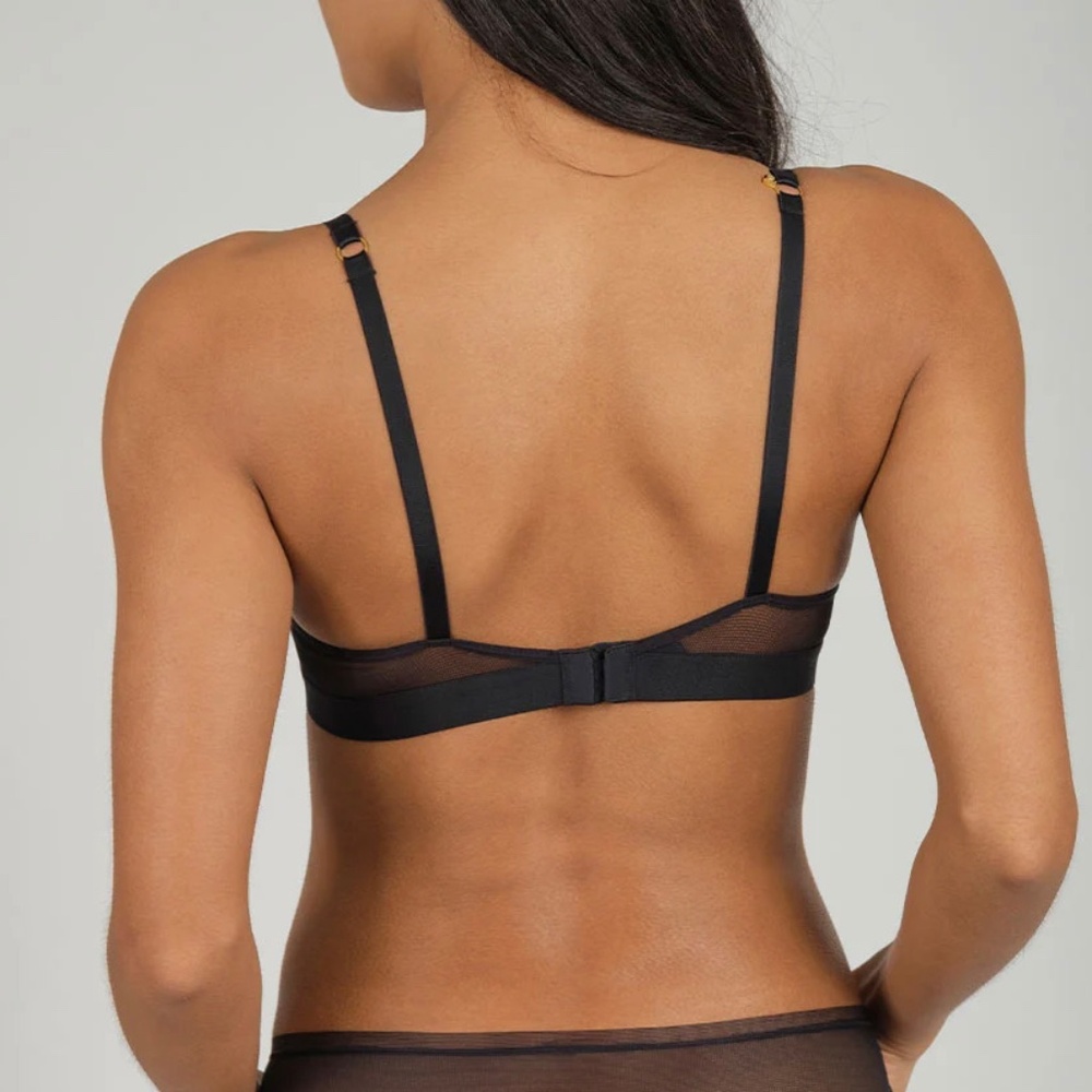 LIVELY The Deep V No-Wire Push-Up Bra - Picture 7 of 12